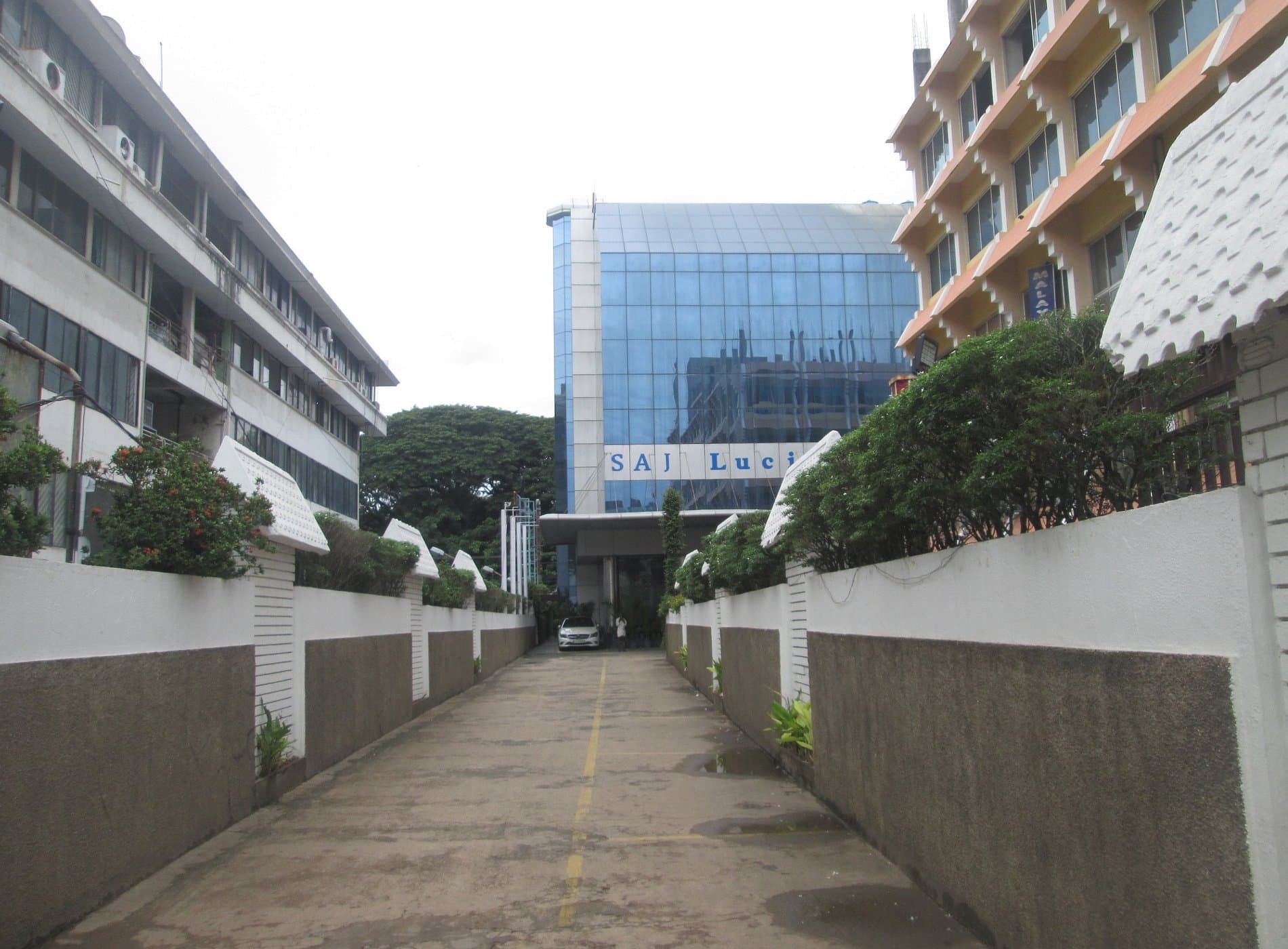 Hotel SAJ LUCIYA