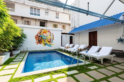 No 18 Hotel