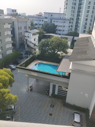 The Avenue Regent