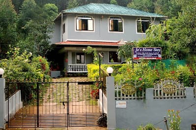 Jees Home Stay