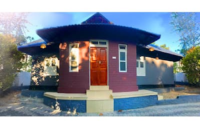 vintage vibes homestay