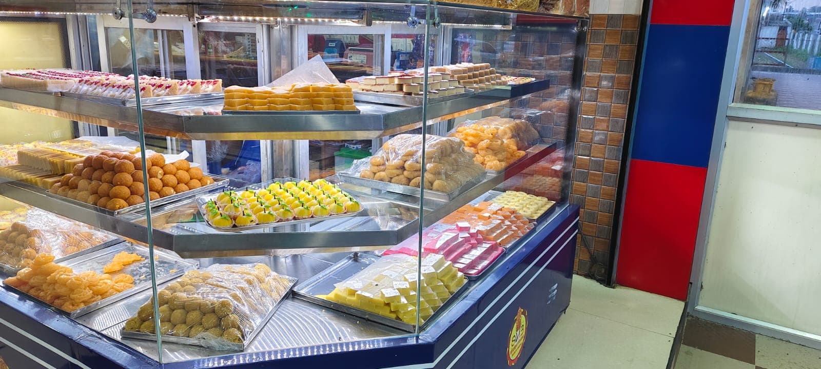 Sri Muthu Mariamman Bakery & Sweets