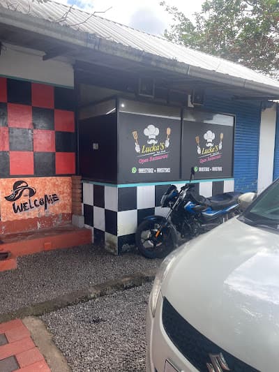 Lucka'S Open Restaurant