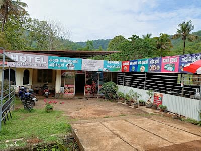 Hotel Poongavanam