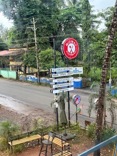 Midway Kuzhimandi