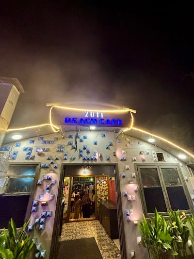 Zuti beachcafe