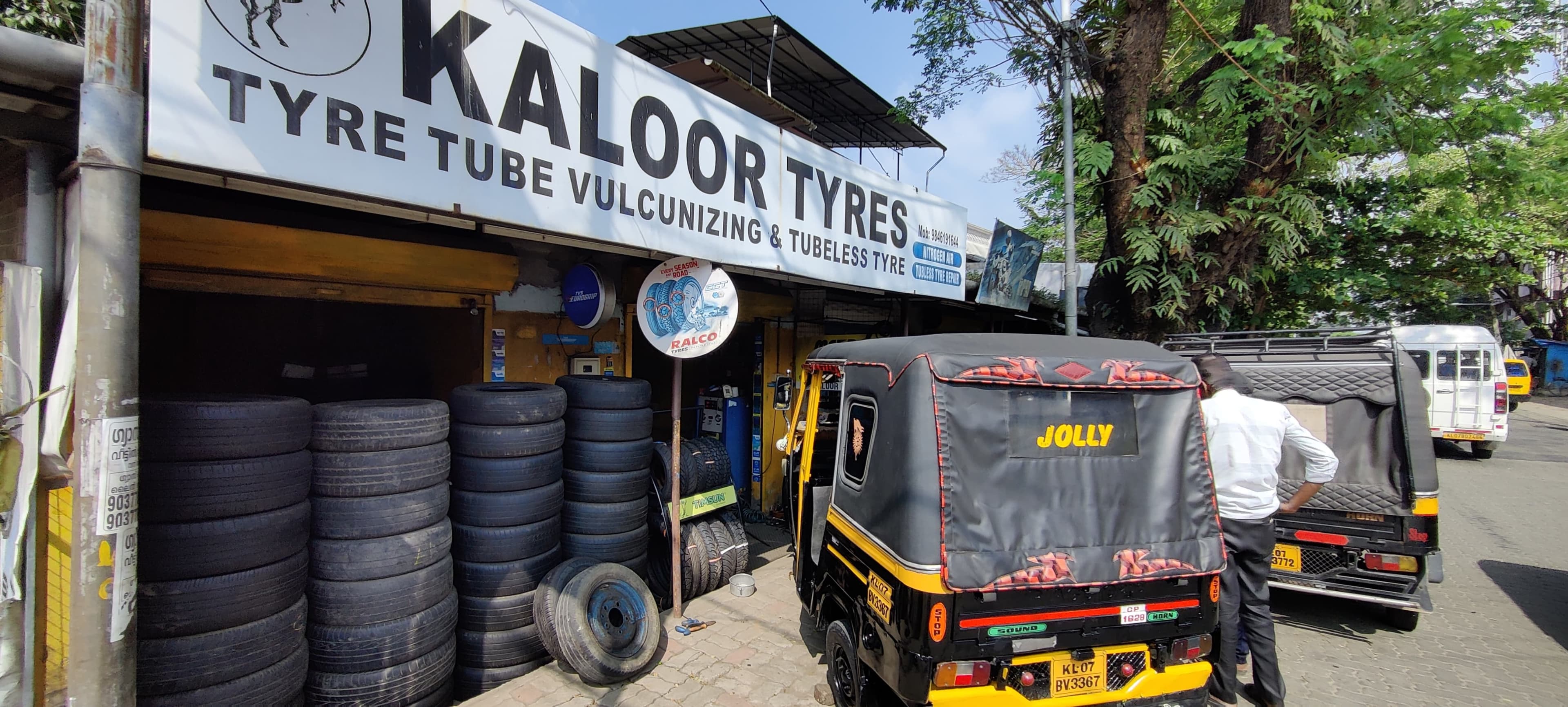 Kaloor Tyres