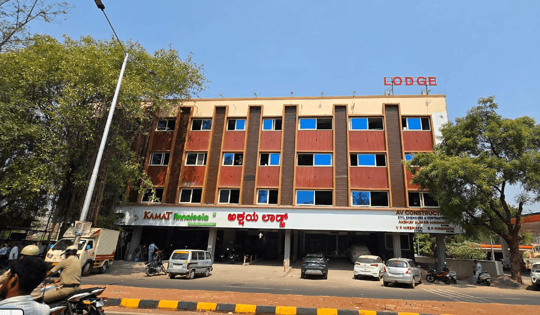 Hotel Akshay