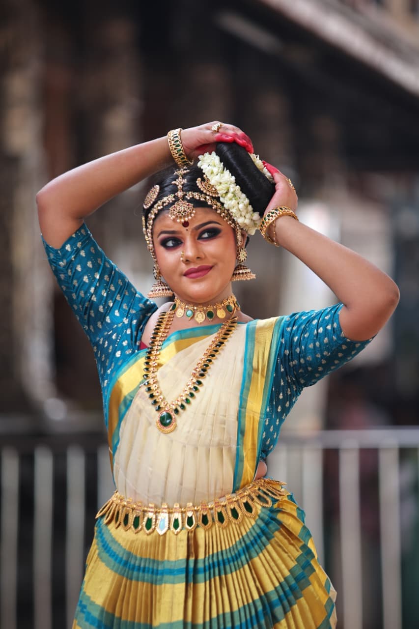Sidhi Collection 