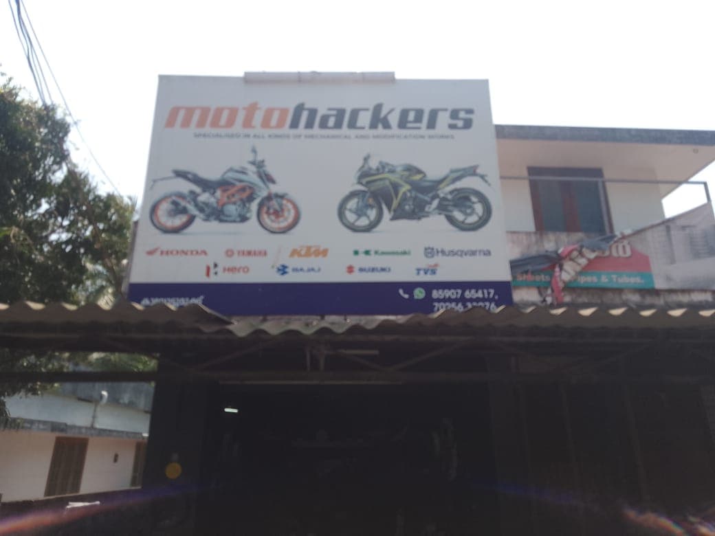 Motohackers