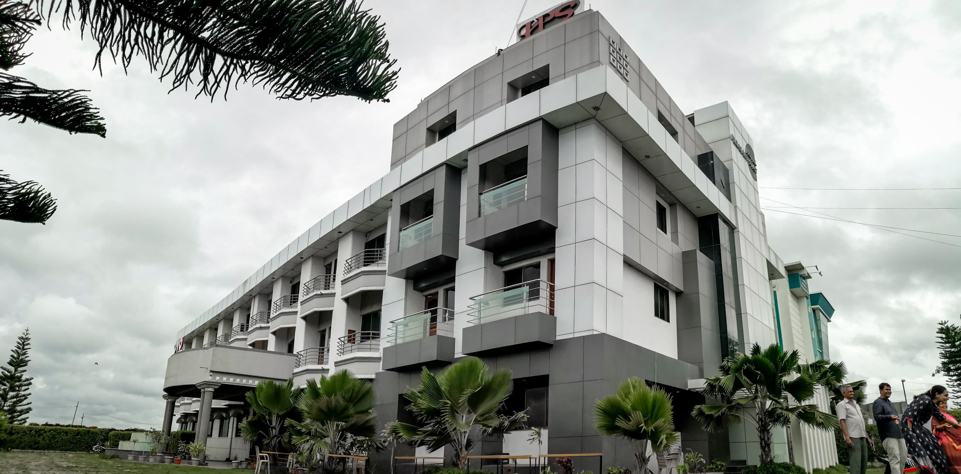 Hotel Pleasant Stay Karnataka