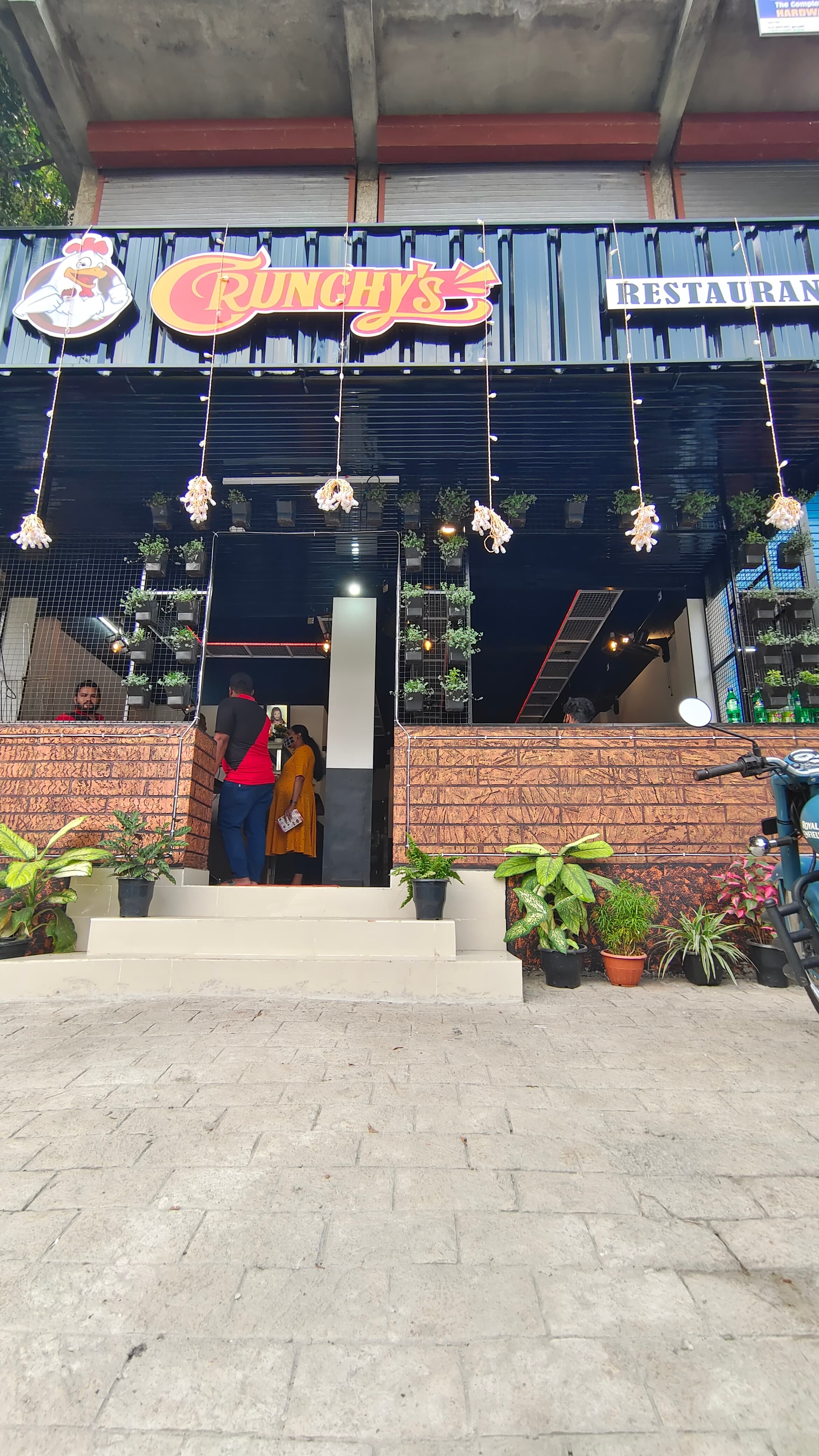 Crunchy's Restaurant Cheruthony