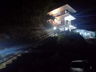 Mountain Breeze Villa