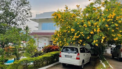Chandana Tourist Home