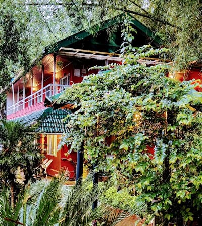Whispering Falls Resort Valparai