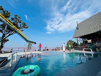 Foggy Thrills Resort Nayadampoyil