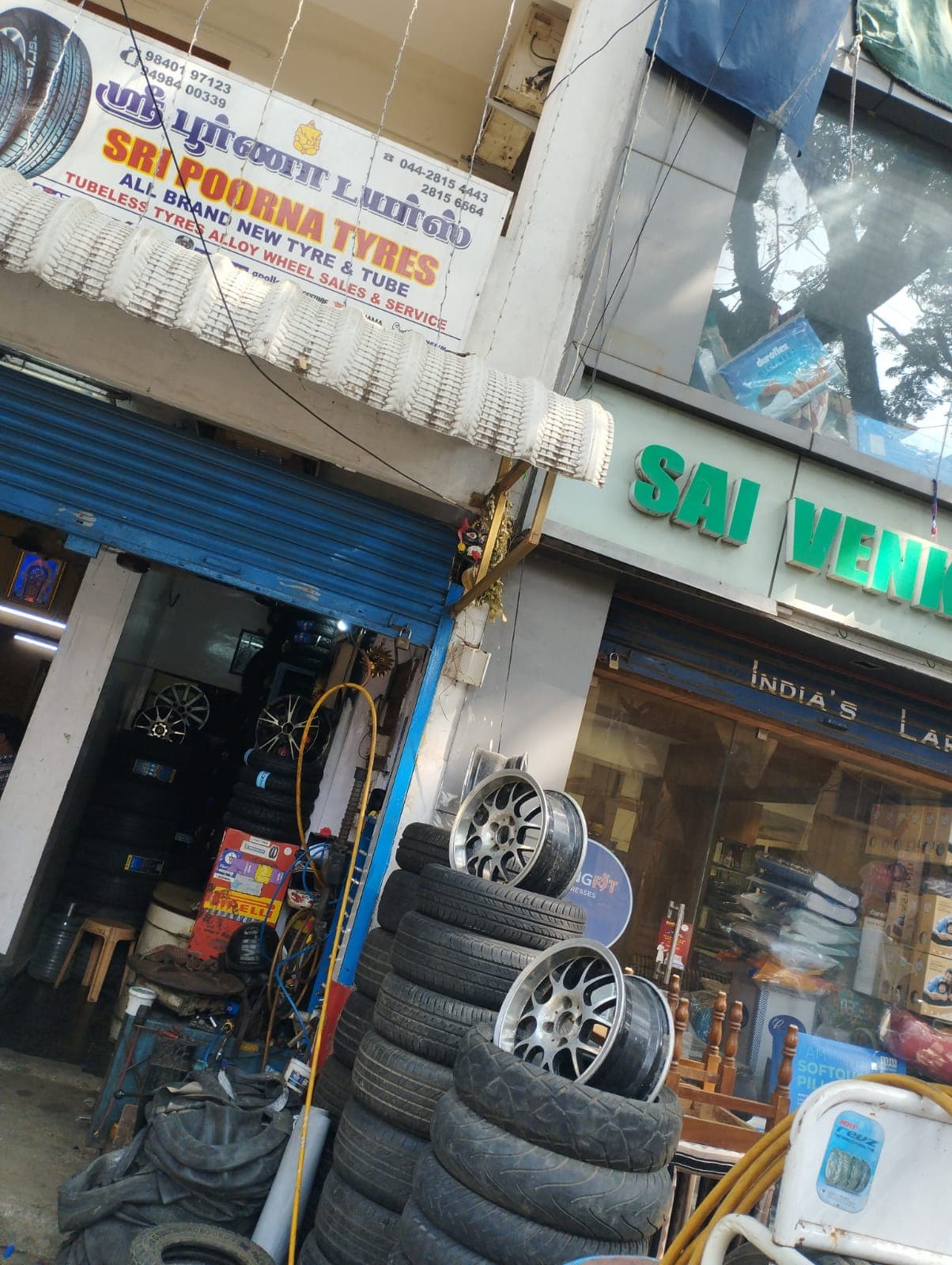 Sri Poorna Tyres